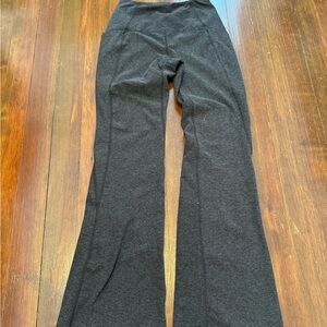 Zella flared heathered dark gray legging (size xxs)
